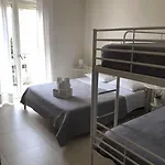La Via Di Casa