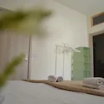 La Via Di Casa 4*