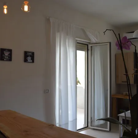 Bed and Breakfast La Via Di Casa 4*