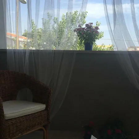 La Via Di Casa