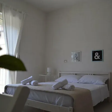 La Via Di Casa Bed & Breakfast San Leone