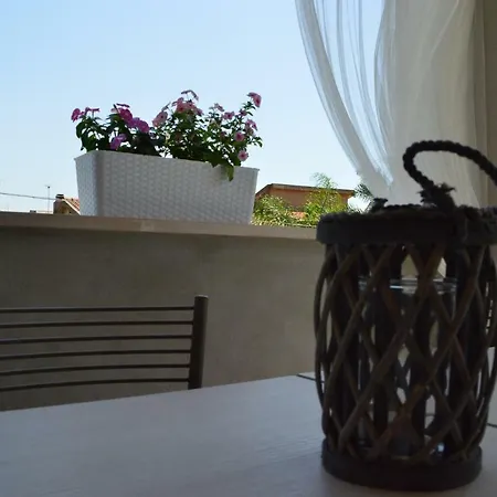 La Via Di Casa Bed & Breakfast