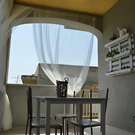 La Via Di Casa Bed & Breakfast