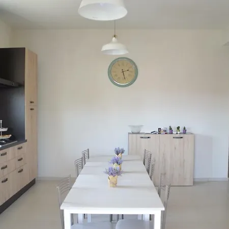 La Via Di Casa Bed & Breakfast
