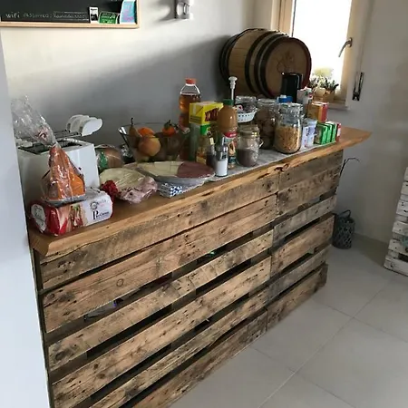 La Via Di Casa Bed & Breakfast