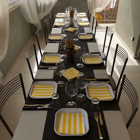 La Via Di Casa Bed & Breakfast 3*