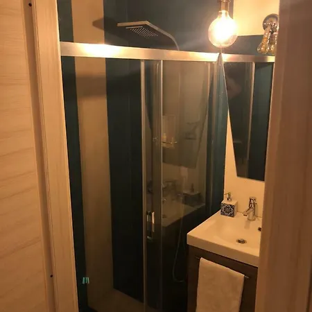 La Via Di Casa