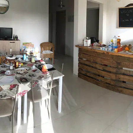 La Via Di Casa Отель типа 