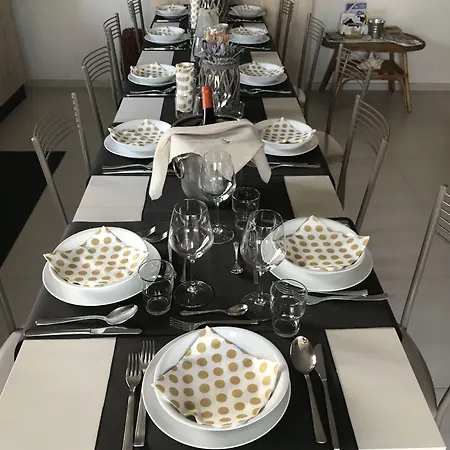 La Via Di Casa