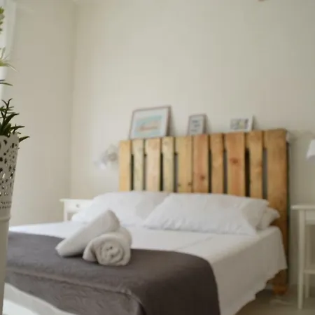 La Via Di Casa Bed and breakfast